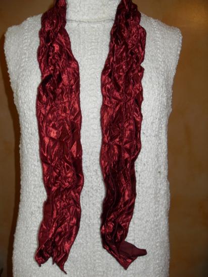 Echarpe frou-frou bordeaux