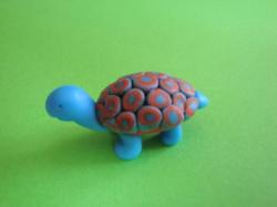 tortue en porcelaine froide