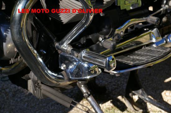 Platine repose pied gauche 898284 pour Moto-Guzzi 750 v7 racer 11- - Pièces  Partie cycle sur La Bécanerie