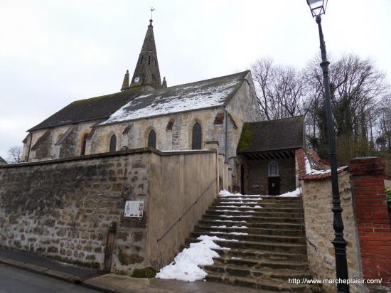 Eglise St Lucien à Courcelles sur Viosne