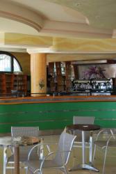 le caf&eacute; 