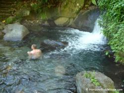 Source chaude naturelle bain des amours